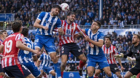 Alaves y Atletico se enfrentan en Mendizorroza